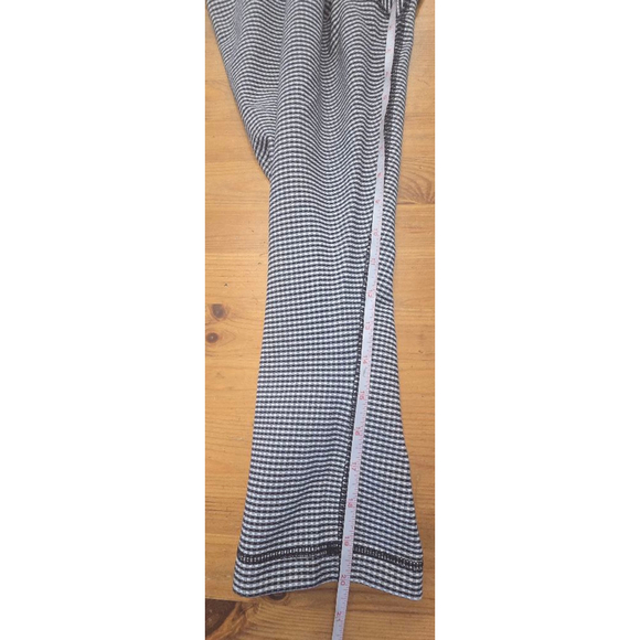 Women's Lululemon Leggings, Size 6, White & Blue Gingham - Picture 9 of 9